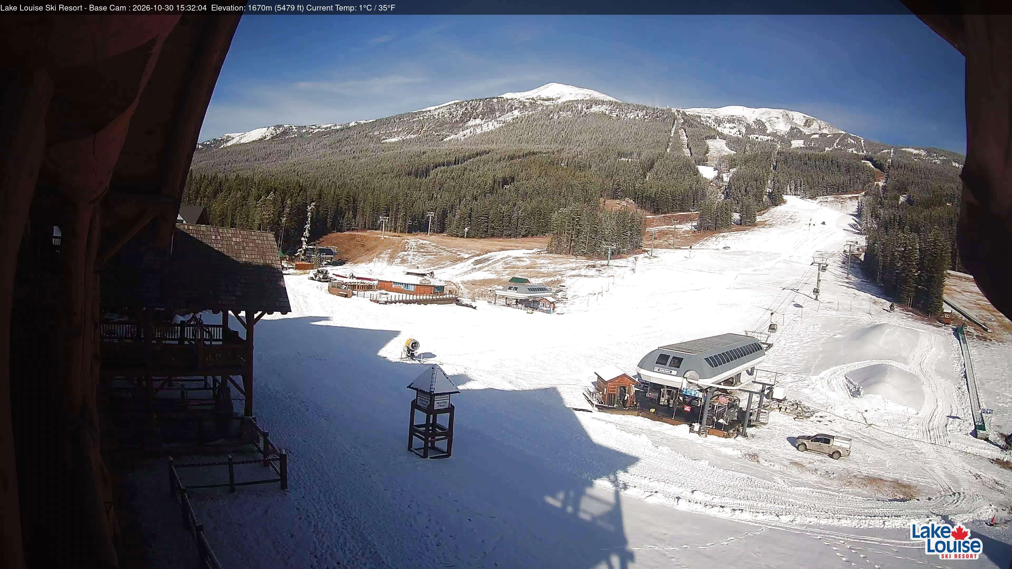 Archived image Webcam Lake Louise: Base Area