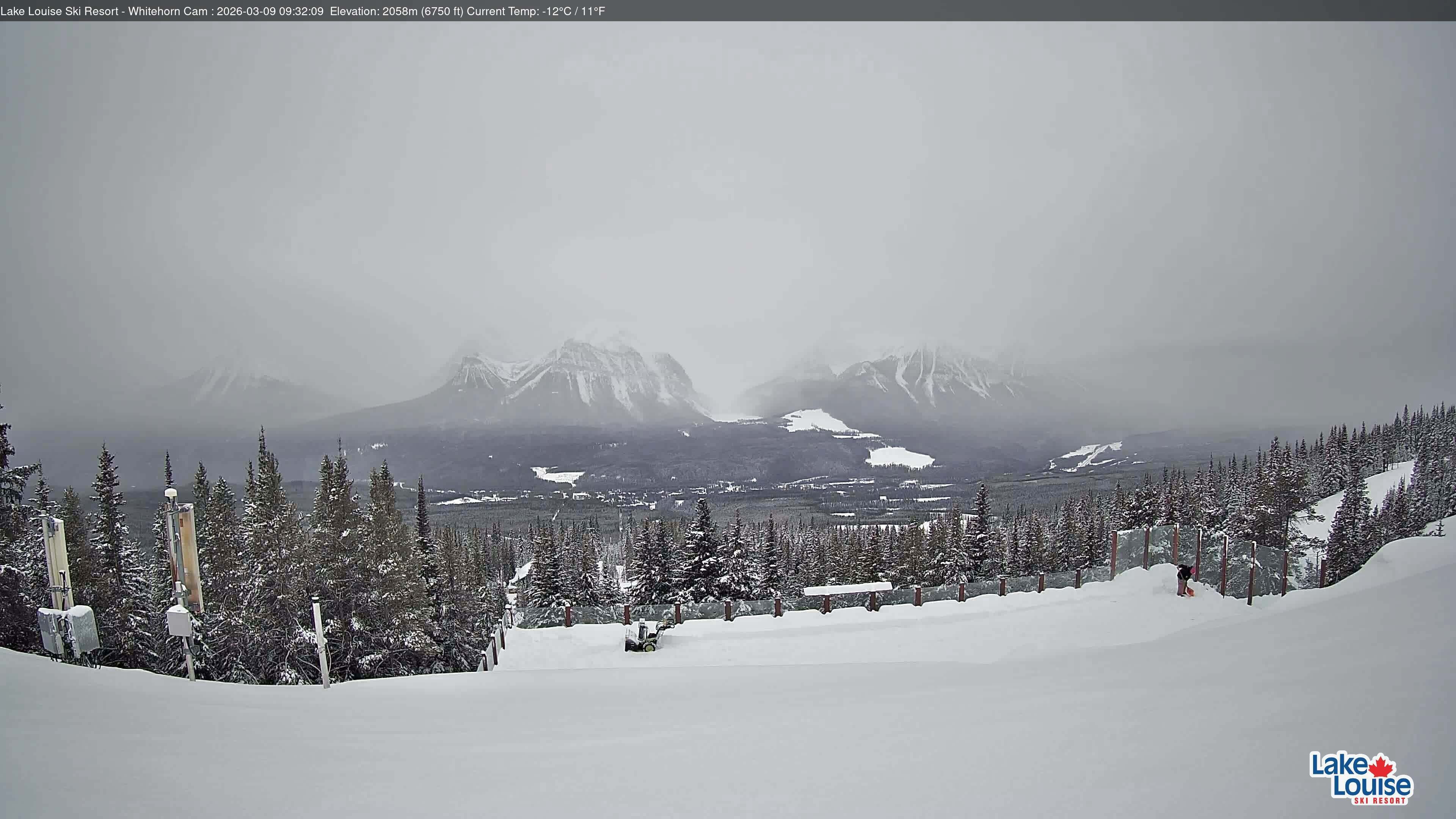 Archived image Webcam Whitehorn Lodge (2.058m)