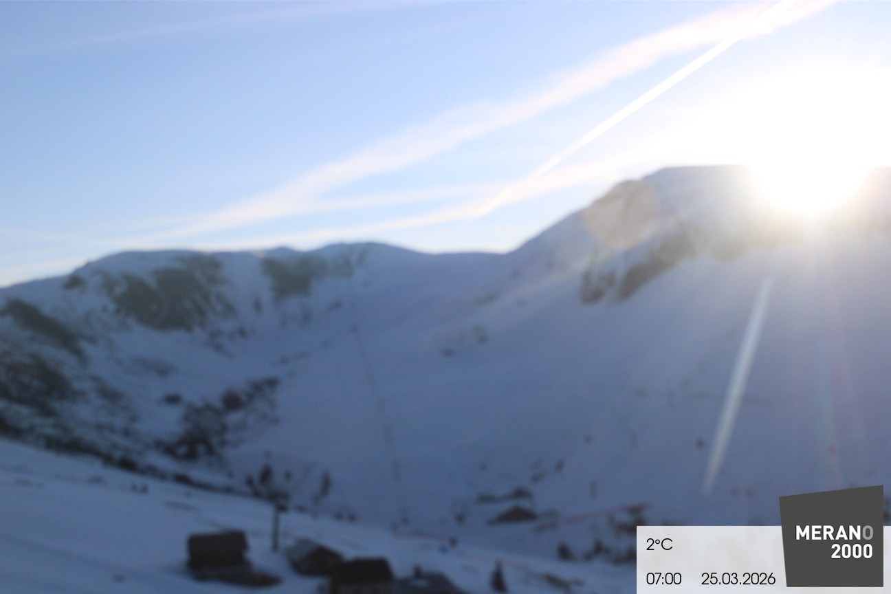 Archived image Webcam mountain restaurant Kirchsteiger Hütte, Merano/Meran