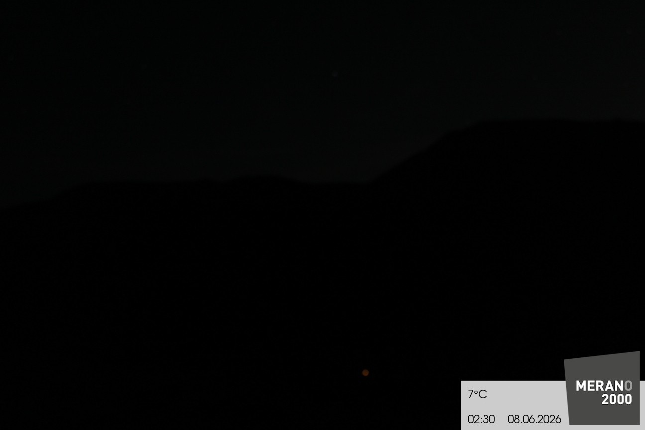 Archived image Webcam mountain restaurant Kirchsteiger Hütte, Merano/Meran
