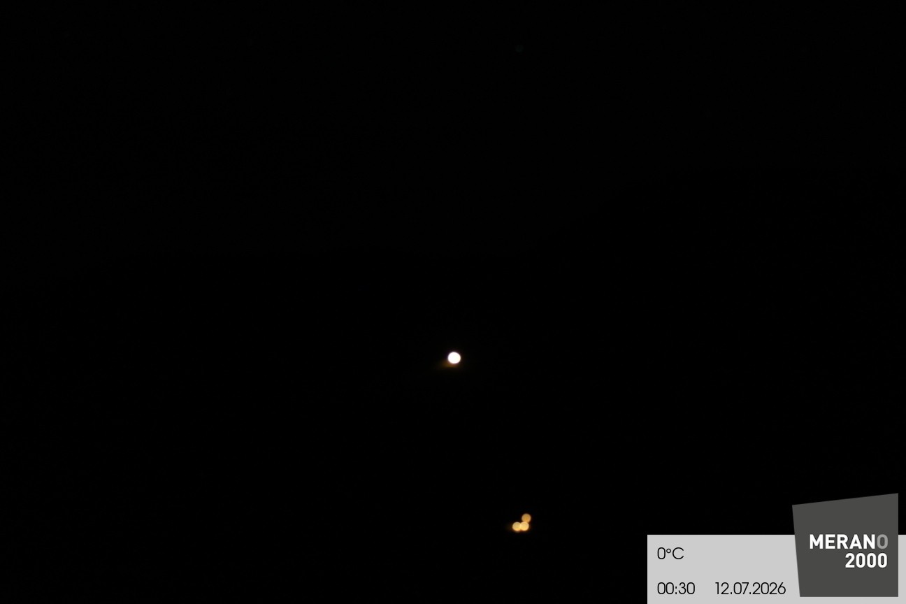 Archived image Webcam mountain restaurant Kirchsteiger Hütte, Merano/Meran