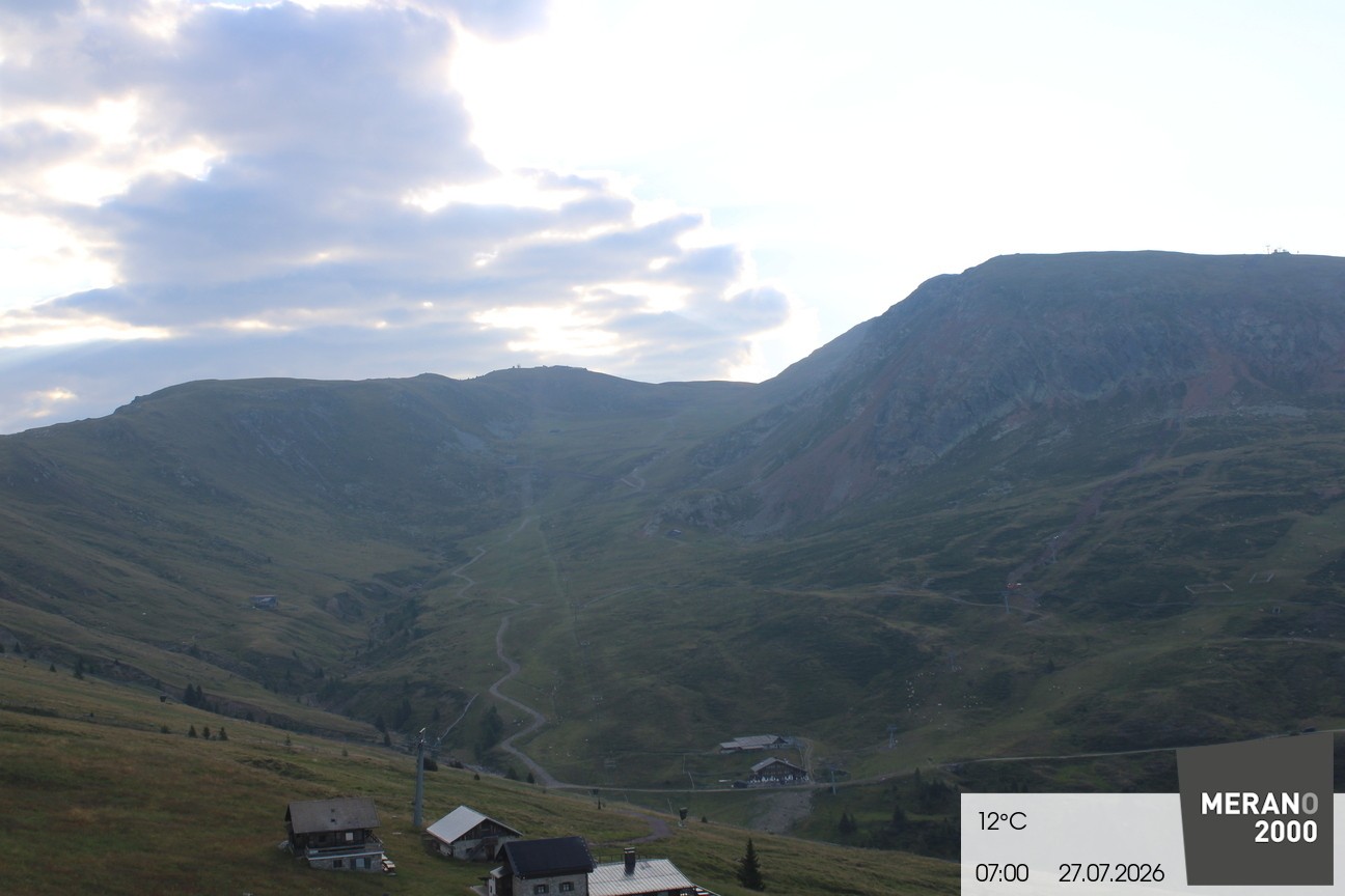 Archived image Webcam mountain restaurant Kirchsteiger Hütte, Merano/Meran