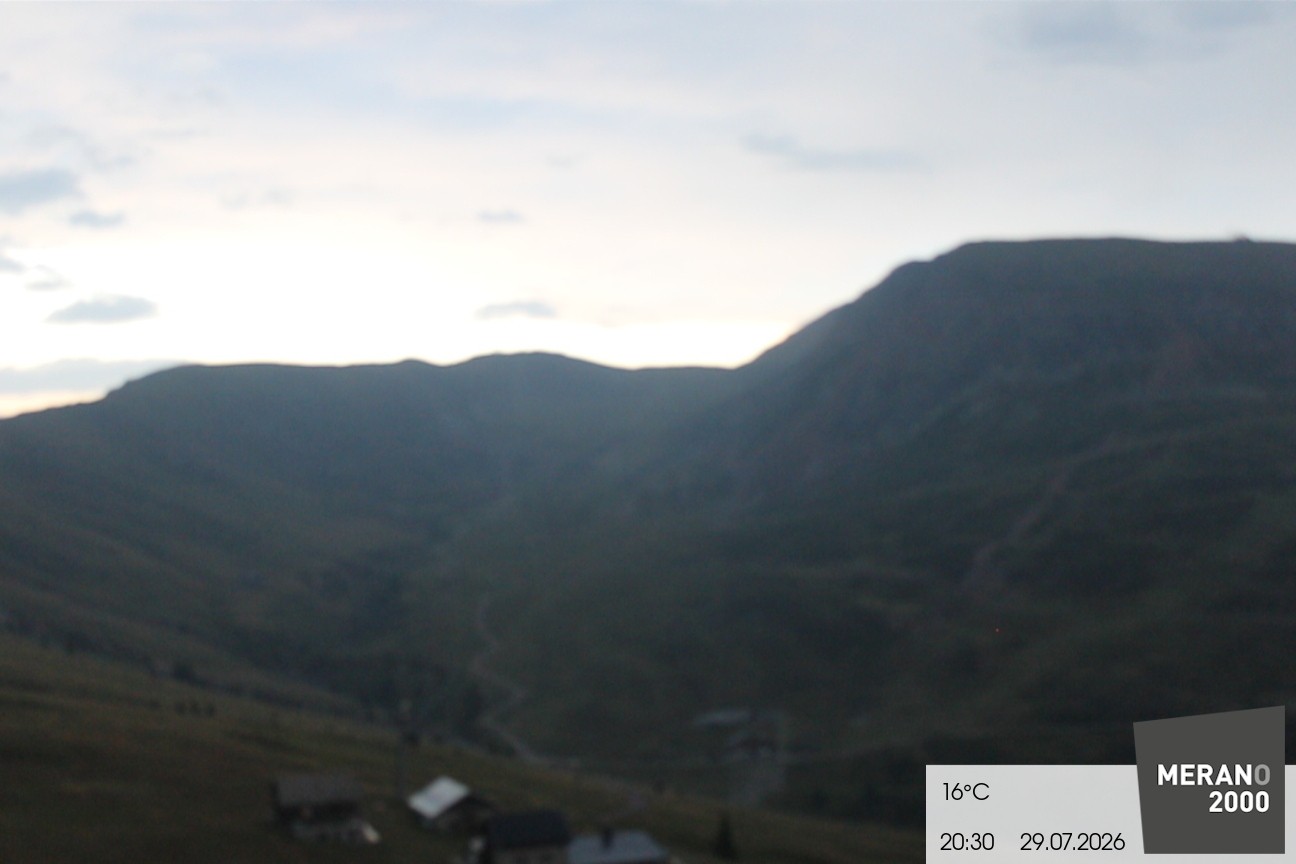 Archived image Webcam mountain restaurant Kirchsteiger Hütte, Merano/Meran