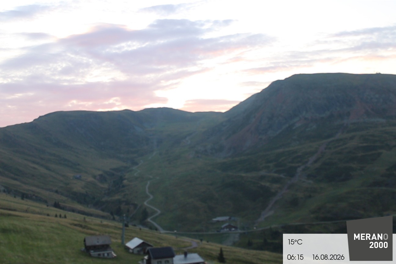 Archived image Webcam mountain restaurant Kirchsteiger Hütte, Merano/Meran