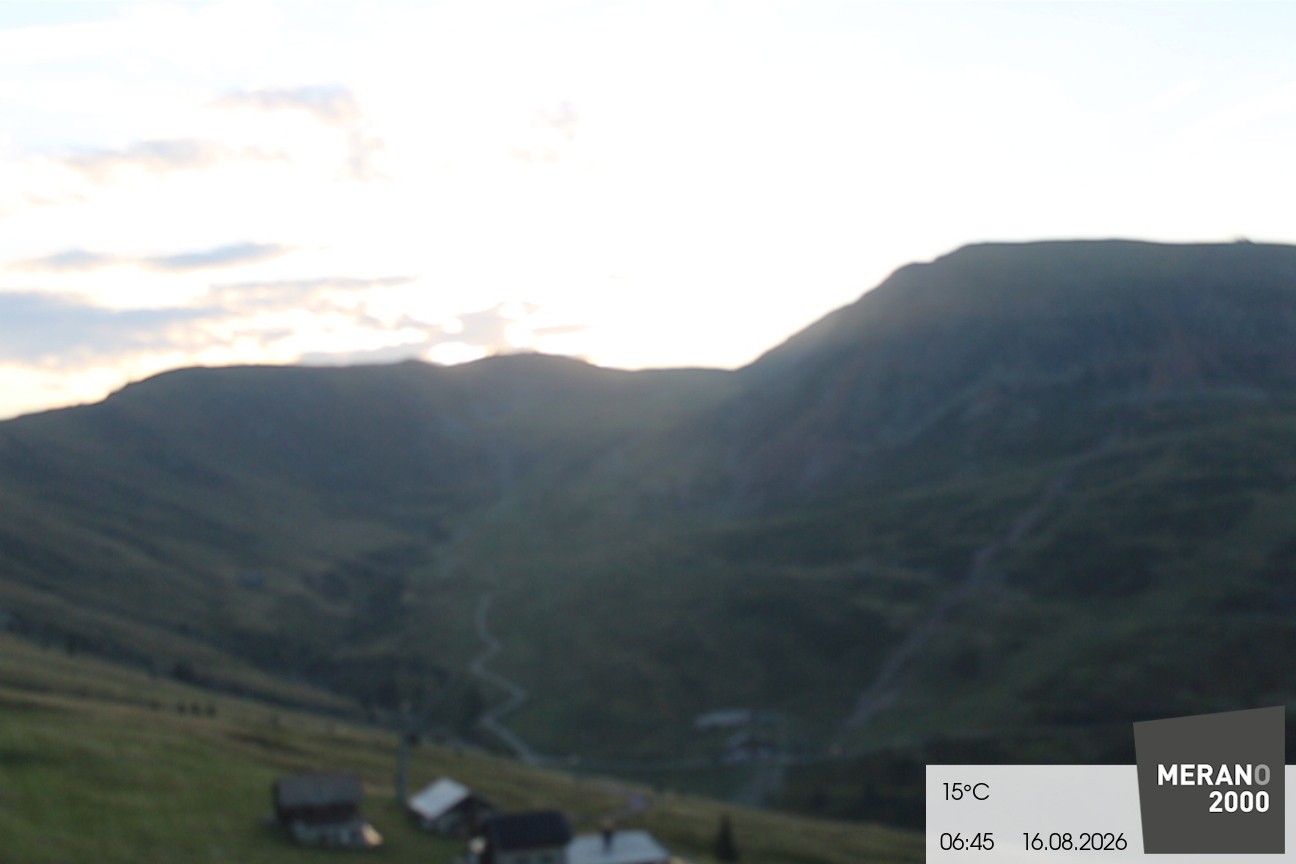 Archived image Webcam mountain restaurant Kirchsteiger Hütte, Merano/Meran