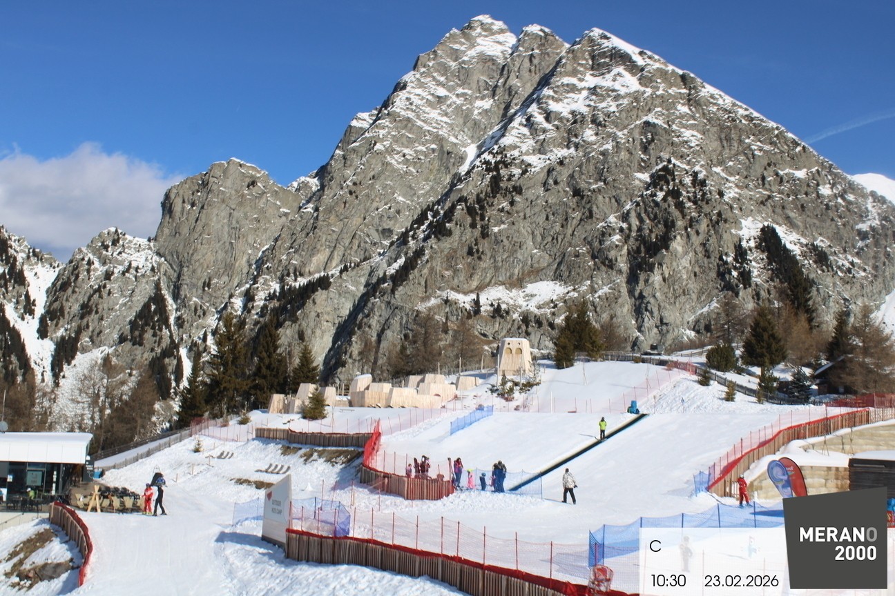 Archived image Webcam Meran 2000, View Kidscamp