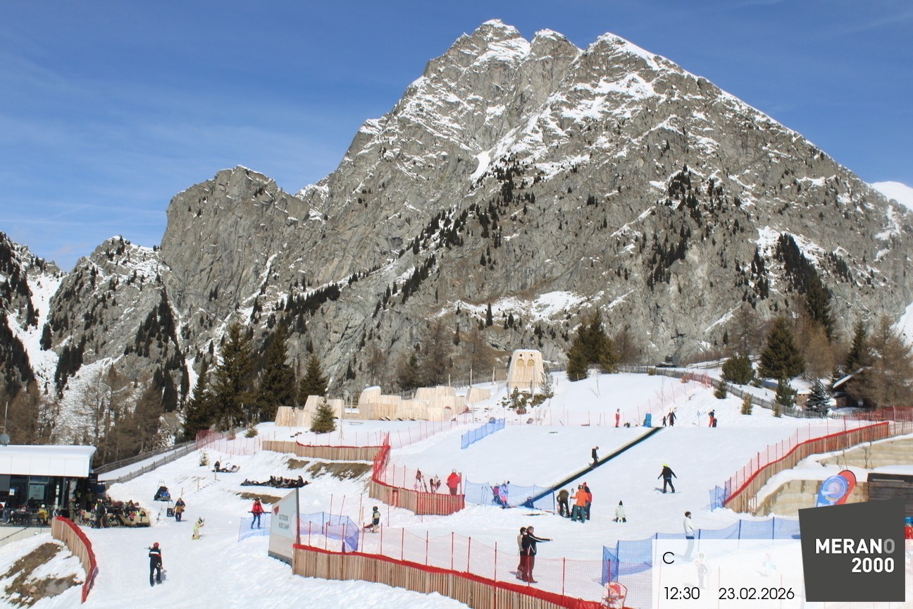 Archived image Webcam Meran 2000, View Kidscamp