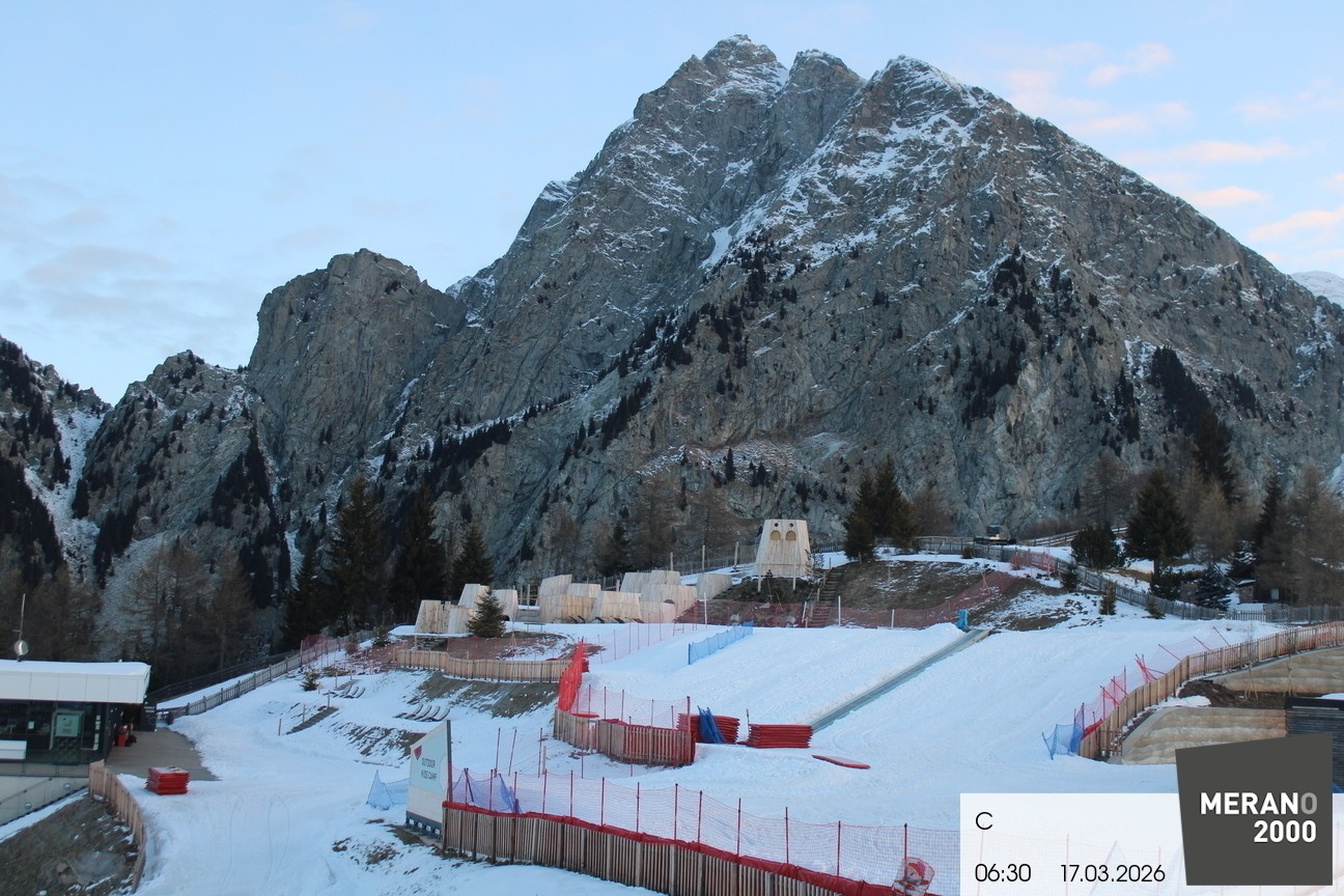 Archived image Webcam Meran 2000, View Kidscamp