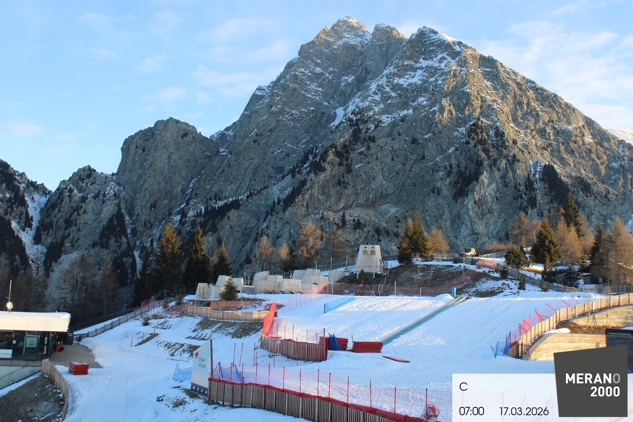 Archived image Webcam Meran 2000, View Kidscamp