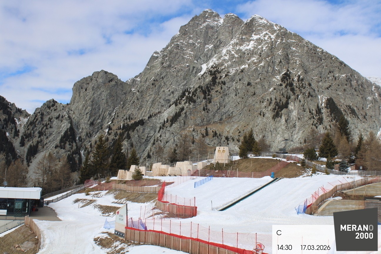 Archived image Webcam Meran 2000, View Kidscamp