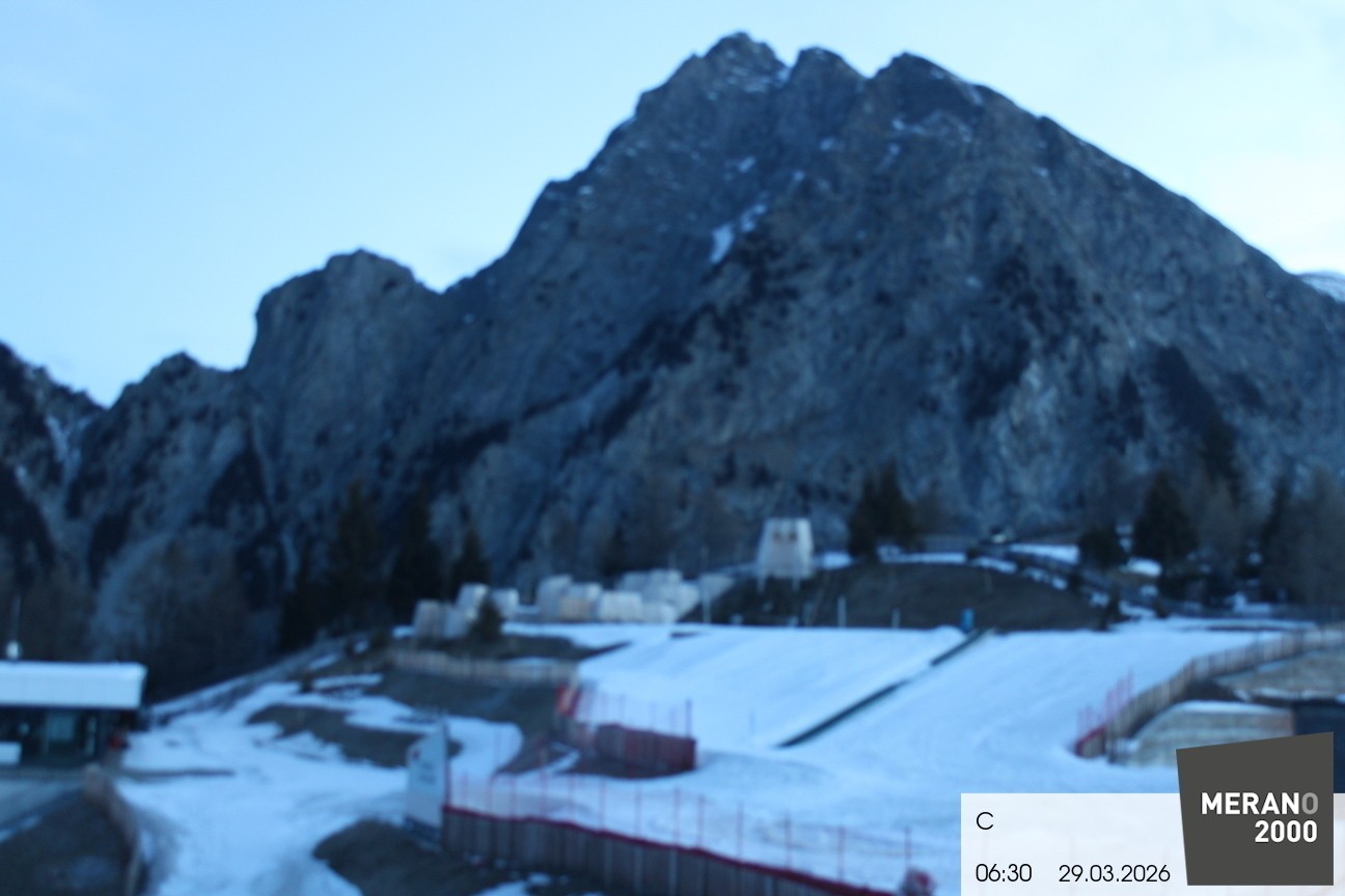 Archived image Webcam Meran 2000, View Kidscamp