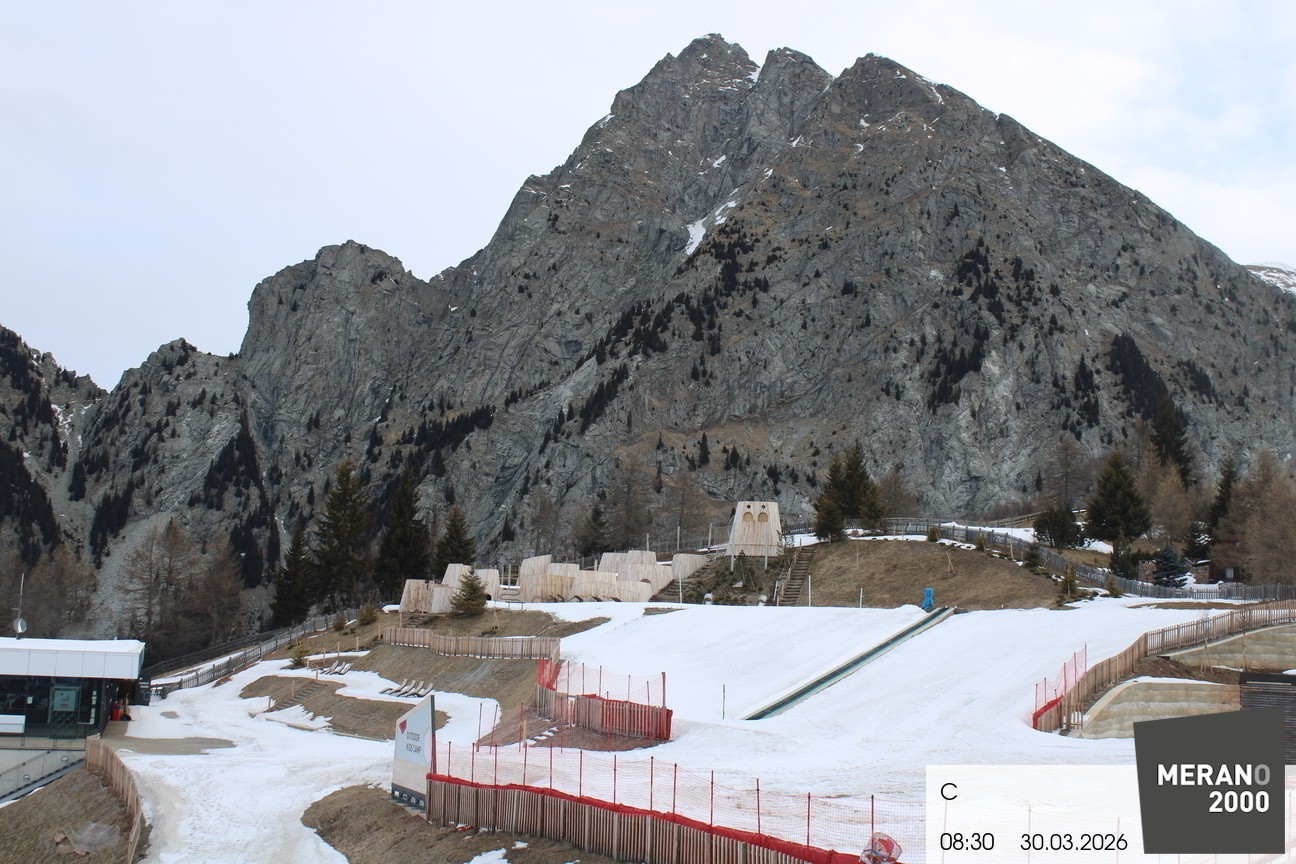 Archived image Webcam Meran 2000, View Kidscamp