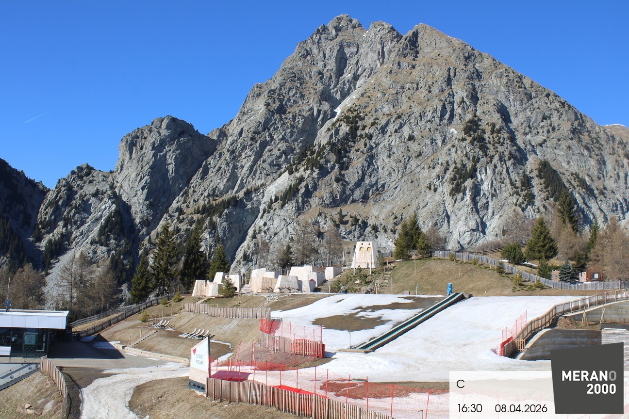 Archived image Webcam Meran 2000, View Kidscamp