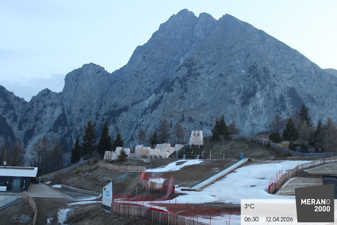 Archived image Webcam Meran 2000, View Kidscamp