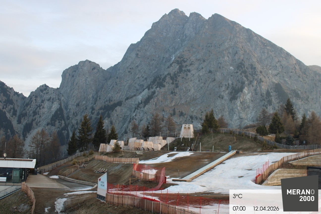 Archived image Webcam Meran 2000, View Kidscamp