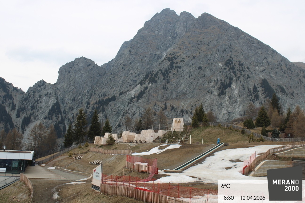 Archived image Webcam Meran 2000, View Kidscamp