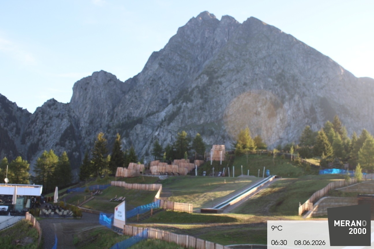 Archived image Webcam Meran 2000, View Kidscamp