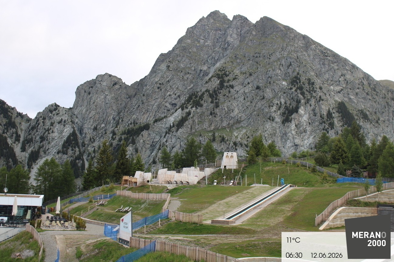 Archived image Webcam Meran 2000, View Kidscamp