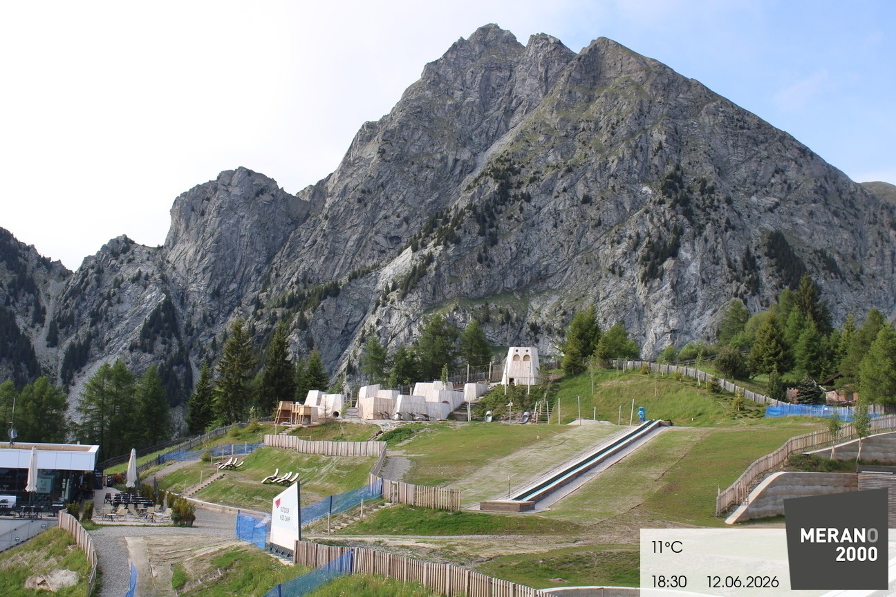 Archived image Webcam Meran 2000, View Kidscamp