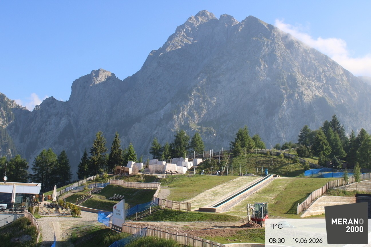 Archived image Webcam Meran 2000, View Kidscamp