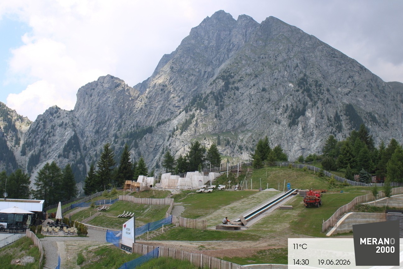 Archived image Webcam Meran 2000, View Kidscamp