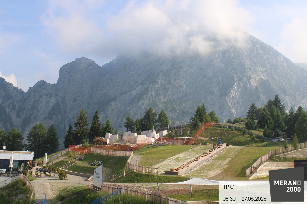 Archived image Webcam Meran 2000, View Kidscamp