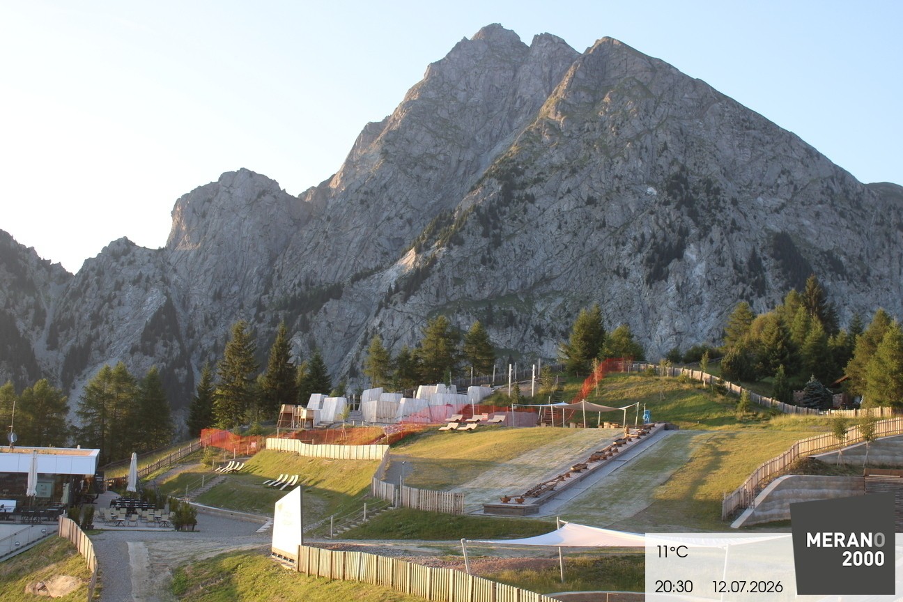 Archived image Webcam Meran 2000, View Kidscamp