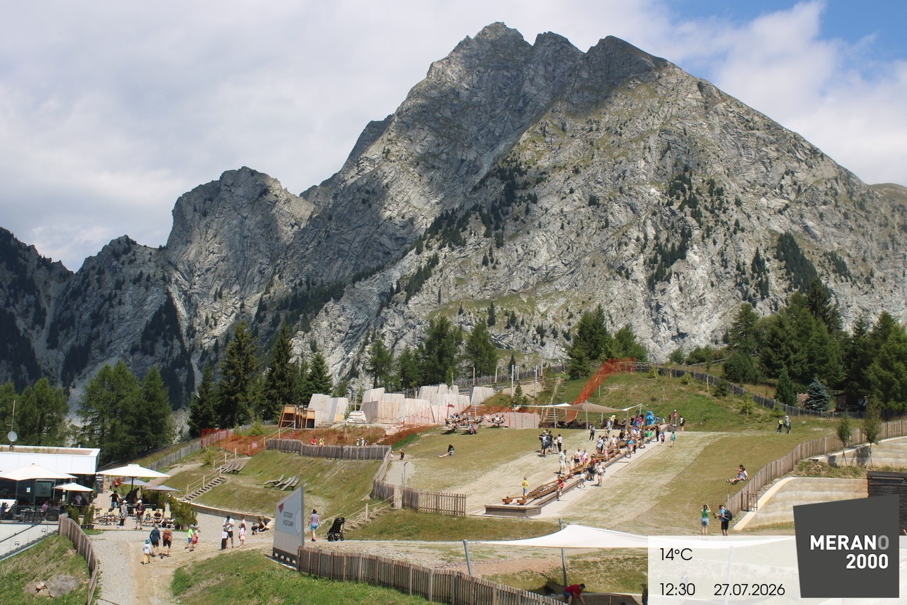 Archived image Webcam Meran 2000, View Kidscamp