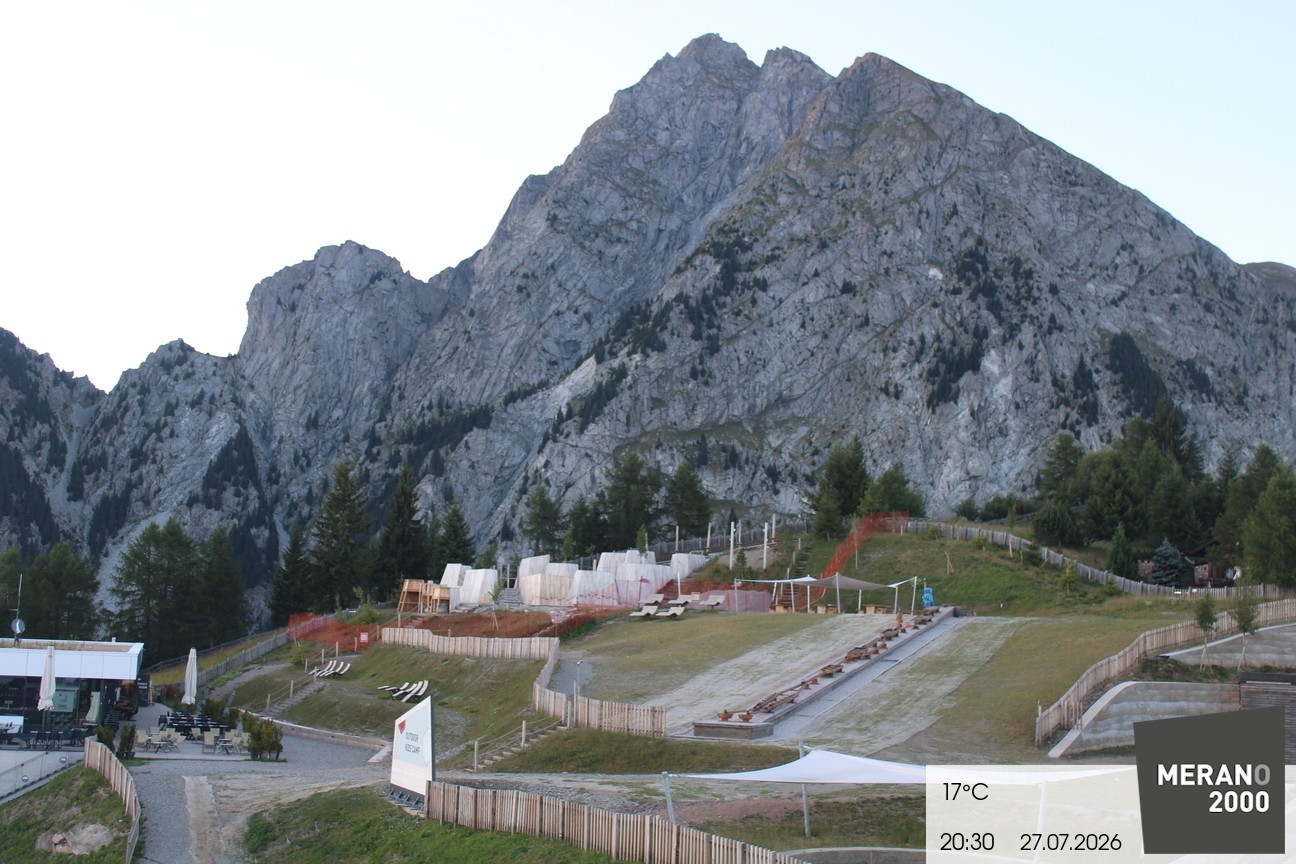 Archived image Webcam Meran 2000, View Kidscamp