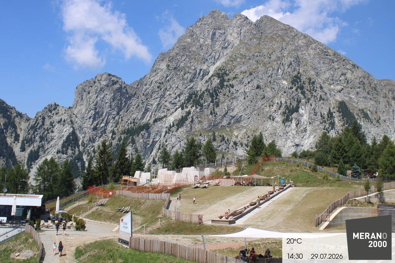 Archived image Webcam Meran 2000, View Kidscamp