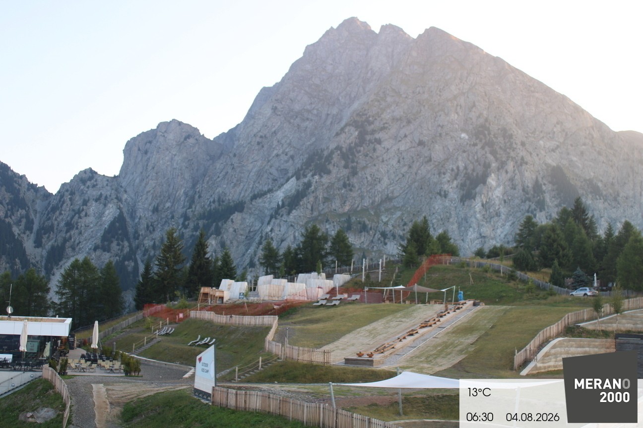 Archived image Webcam Meran 2000, View Kidscamp