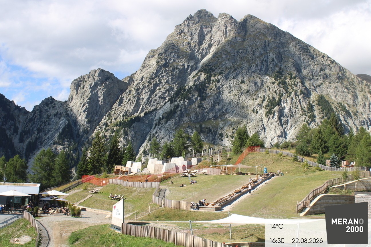 Archived image Webcam Meran 2000, View Kidscamp