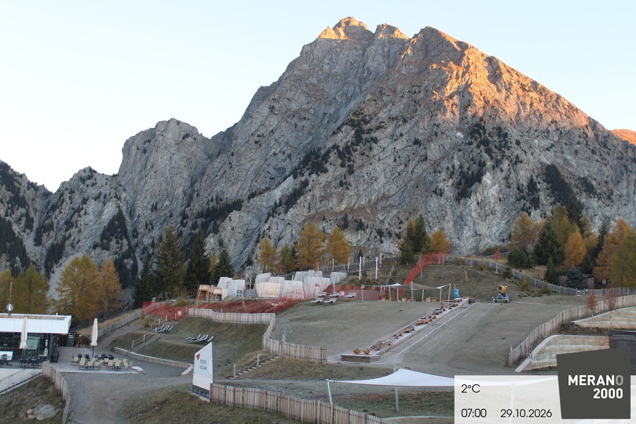 Archived image Webcam Meran 2000, View Kidscamp