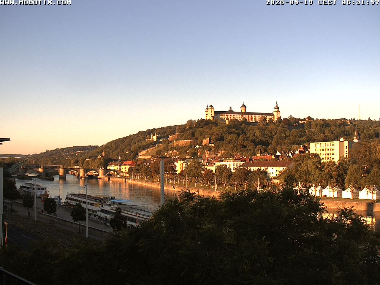 Archiv Foto Webcam Würzburg - Festung Marienberg
