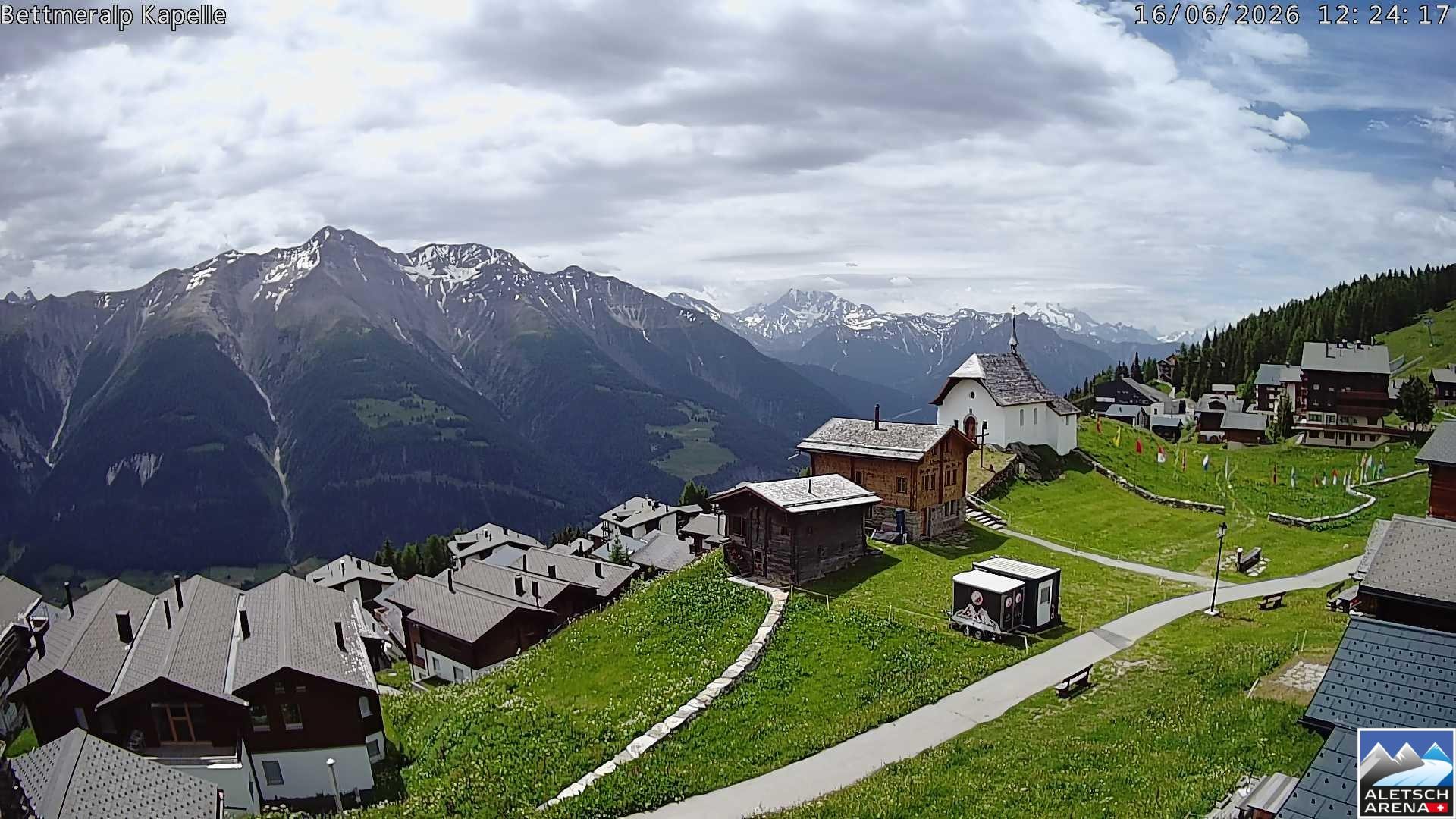 Archiv Foto Webcam Kapelle Bettmeralp