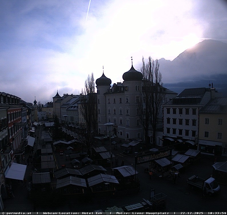 Archiv Foto Webcam Der Marktplatz von Lienz