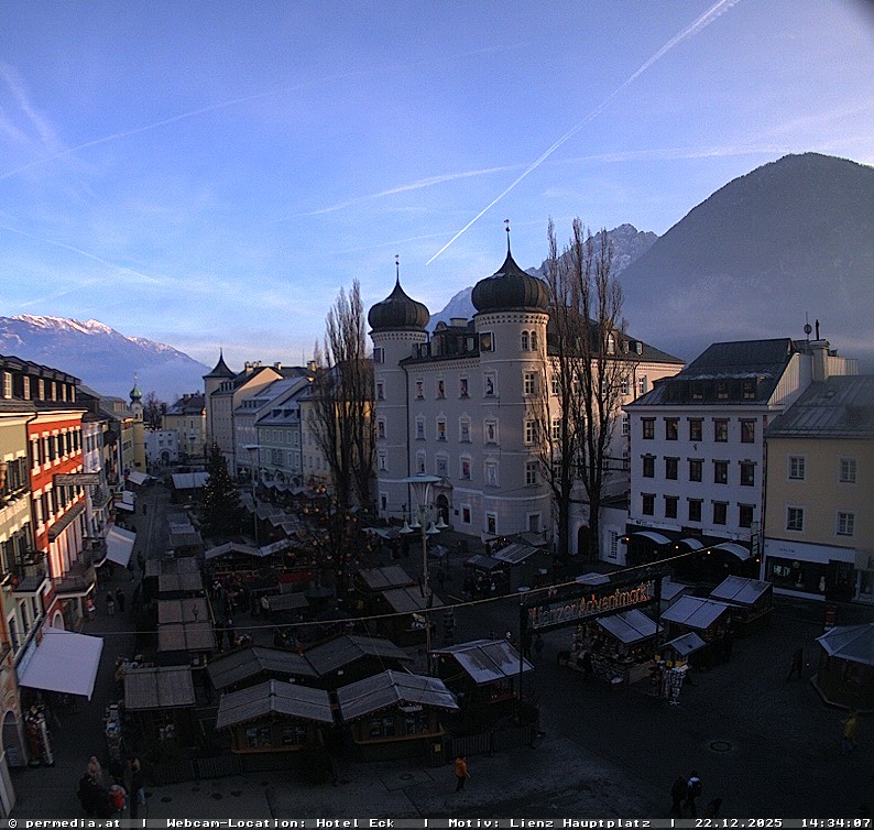 Archiv Foto Webcam Der Marktplatz von Lienz