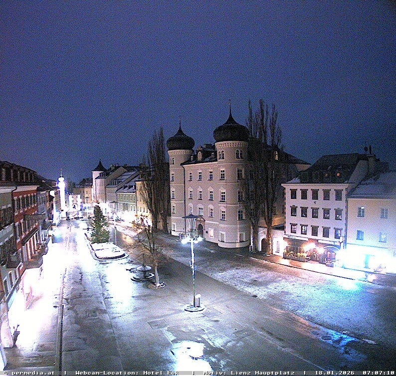 Archiv Foto Webcam Der Marktplatz von Lienz