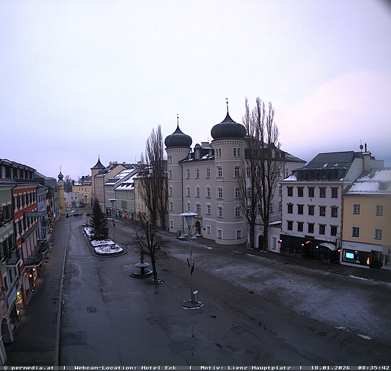 Archiv Foto Webcam Der Marktplatz von Lienz