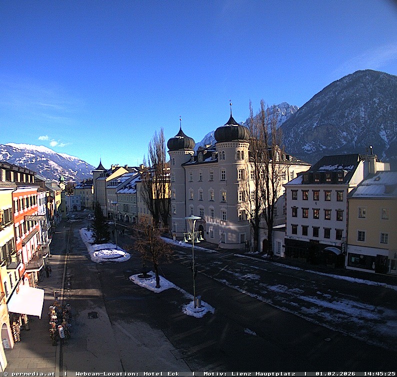 Archiv Foto Webcam Der Marktplatz von Lienz