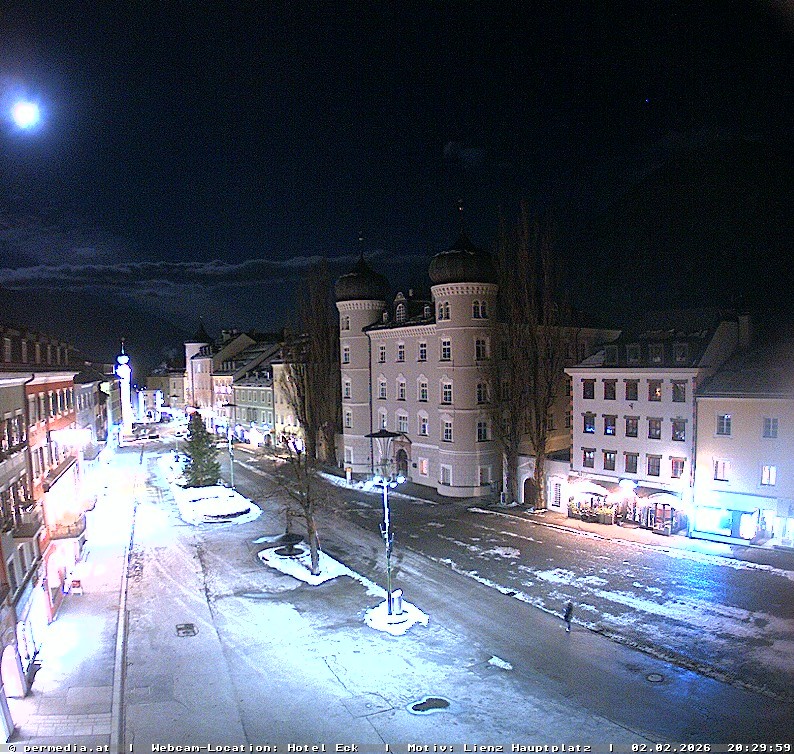Archiv Foto Webcam Der Marktplatz von Lienz