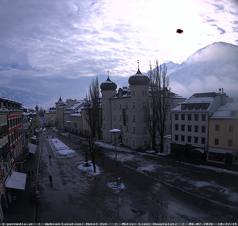 Archiv Foto Webcam Der Marktplatz von Lienz