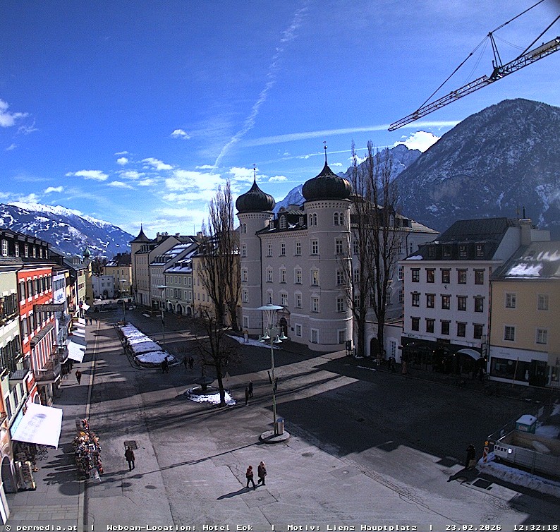 Archiv Foto Webcam Der Marktplatz von Lienz