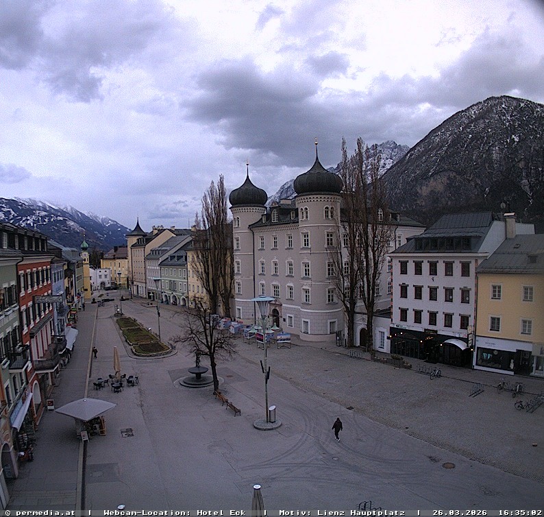 Archiv Foto Webcam Der Marktplatz von Lienz