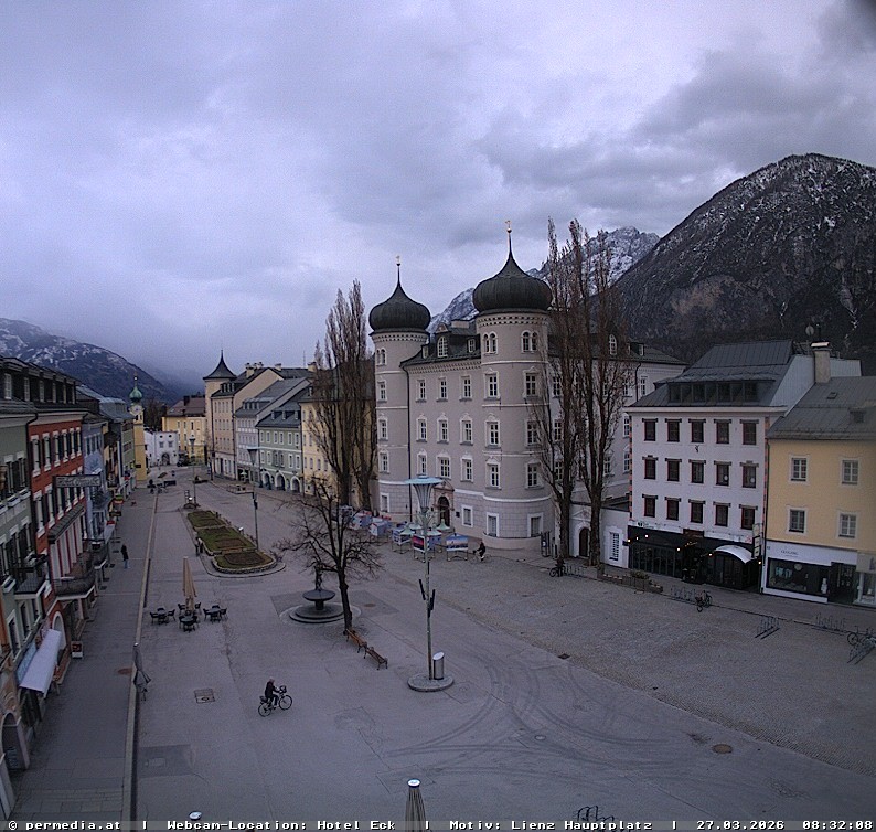 Archiv Foto Webcam Der Marktplatz von Lienz