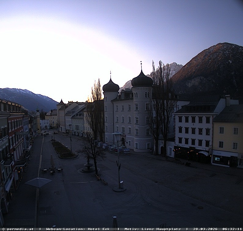 Archiv Foto Webcam Der Marktplatz von Lienz