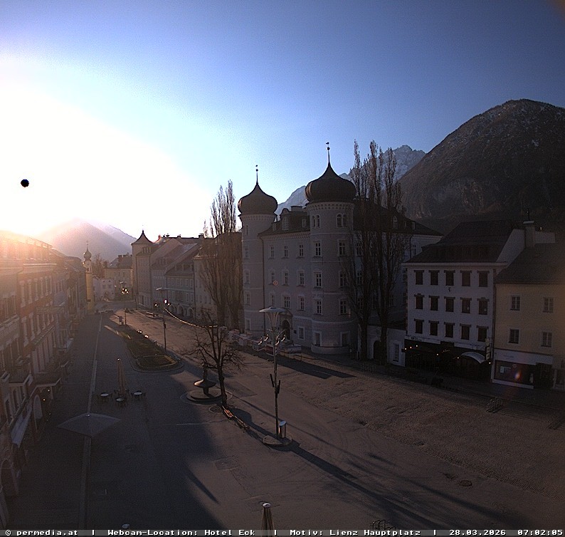 Archiv Foto Webcam Der Marktplatz von Lienz