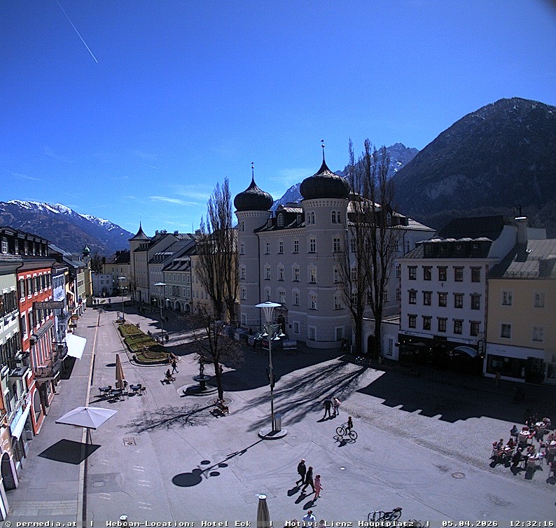 Archiv Foto Webcam Der Marktplatz von Lienz