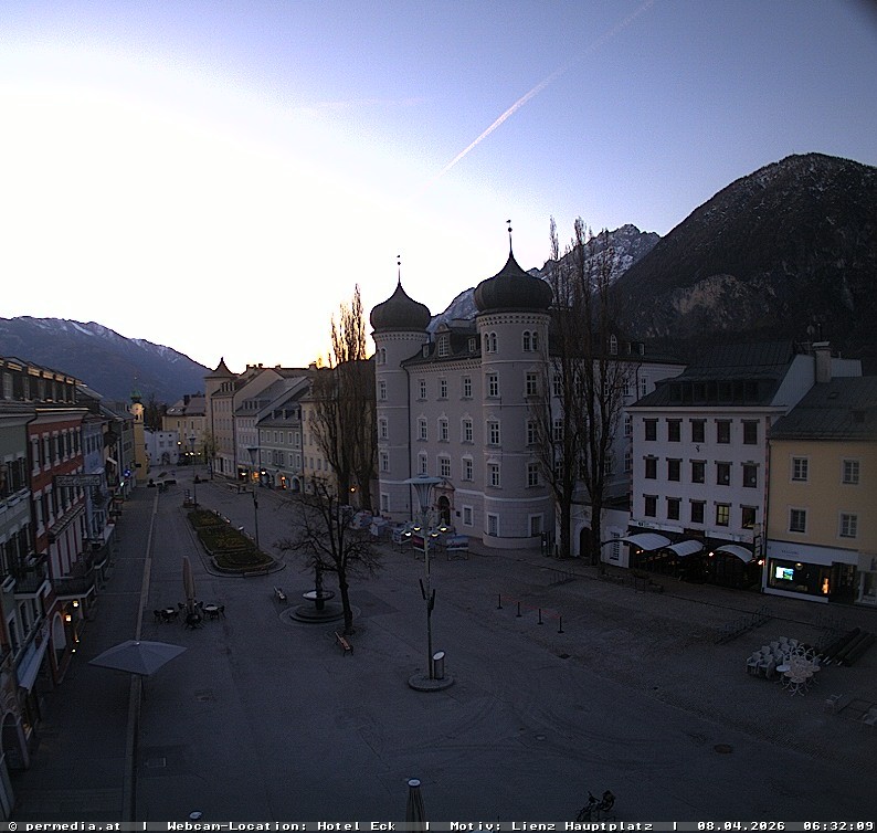 Archiv Foto Webcam Der Marktplatz von Lienz