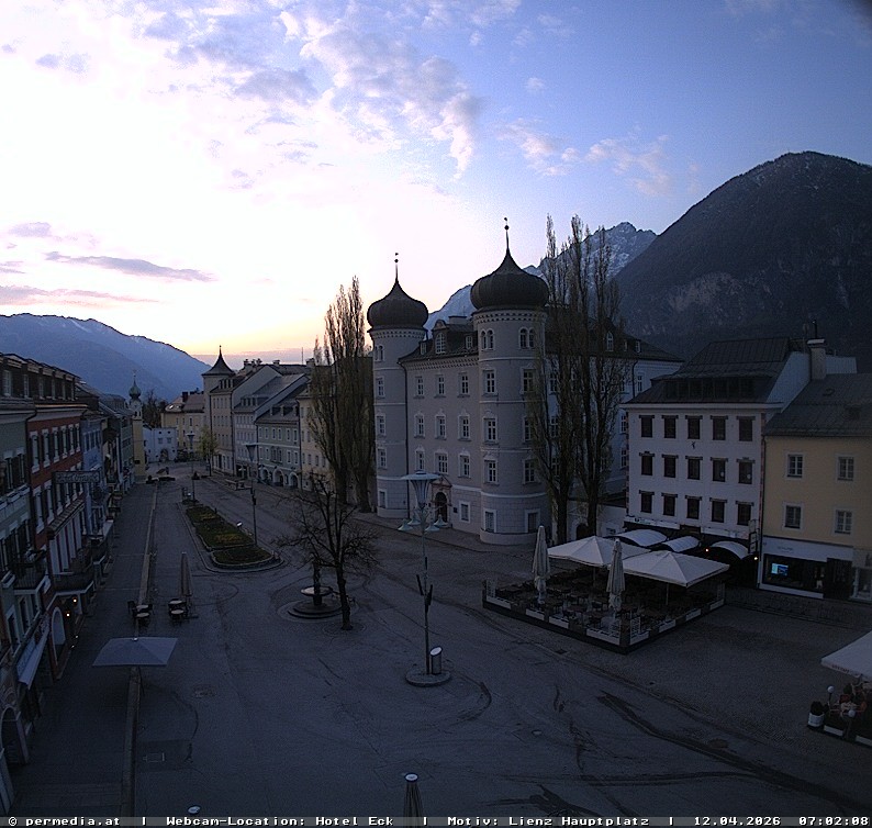 Archiv Foto Webcam Der Marktplatz von Lienz
